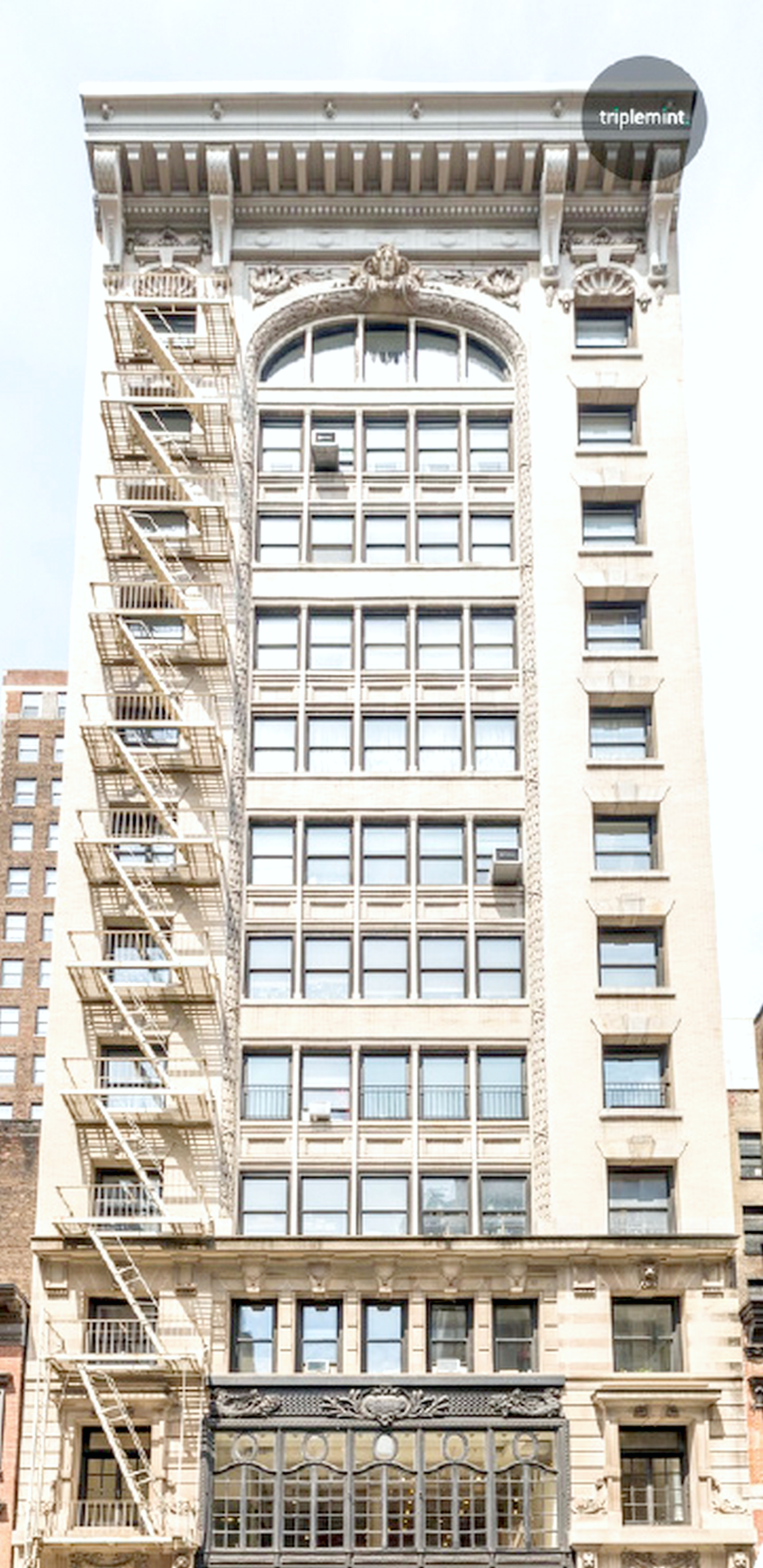 Building at 7 E 20 St
